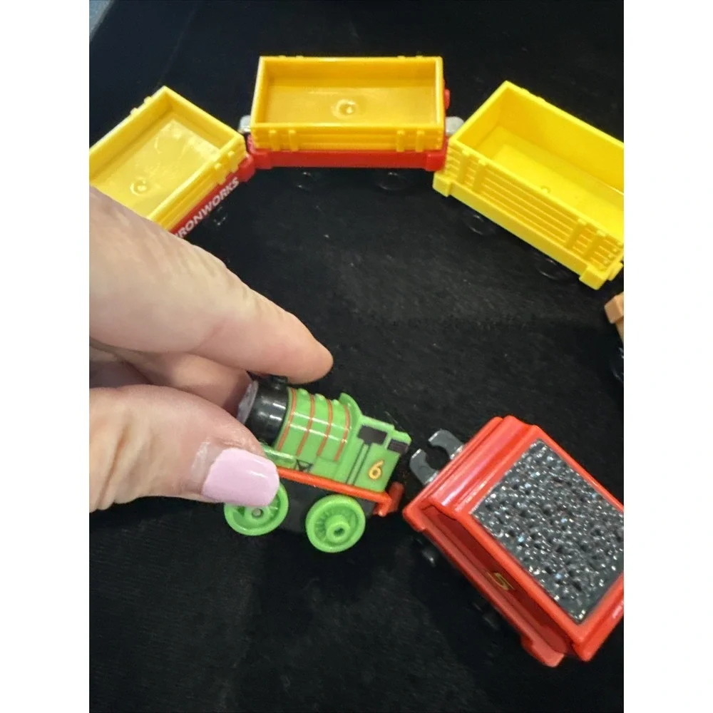 Thomas & Friends Harold & The Search Cars Misc Magnetic Diecast‎ Train Car. 4176